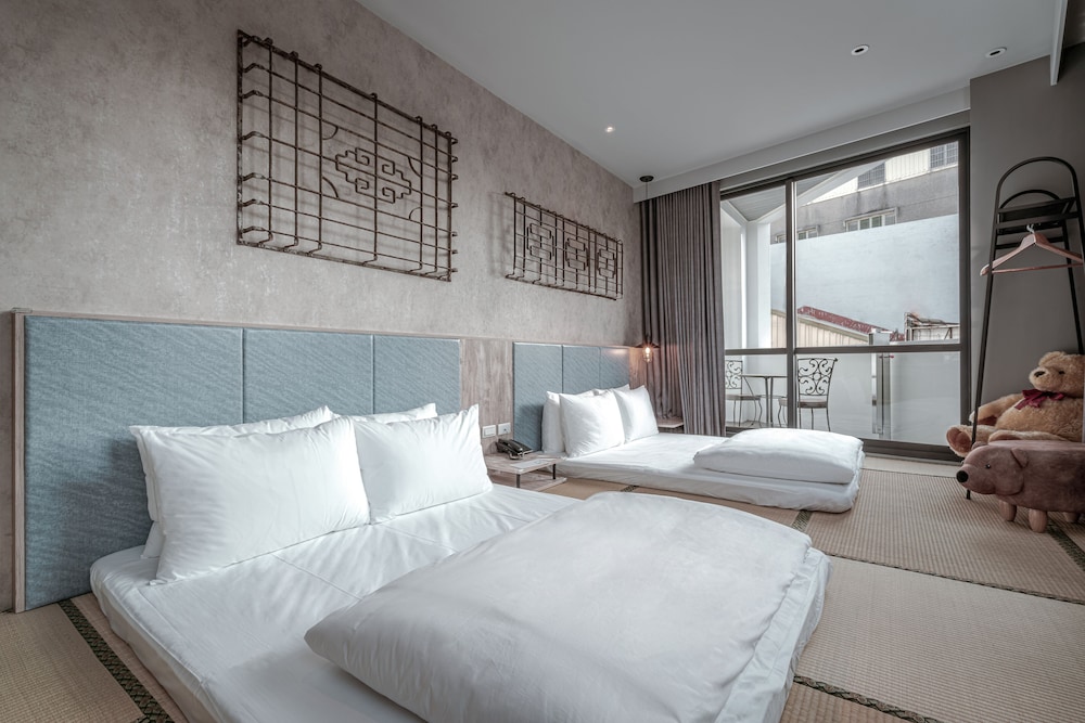 Somer Hotel 6/50