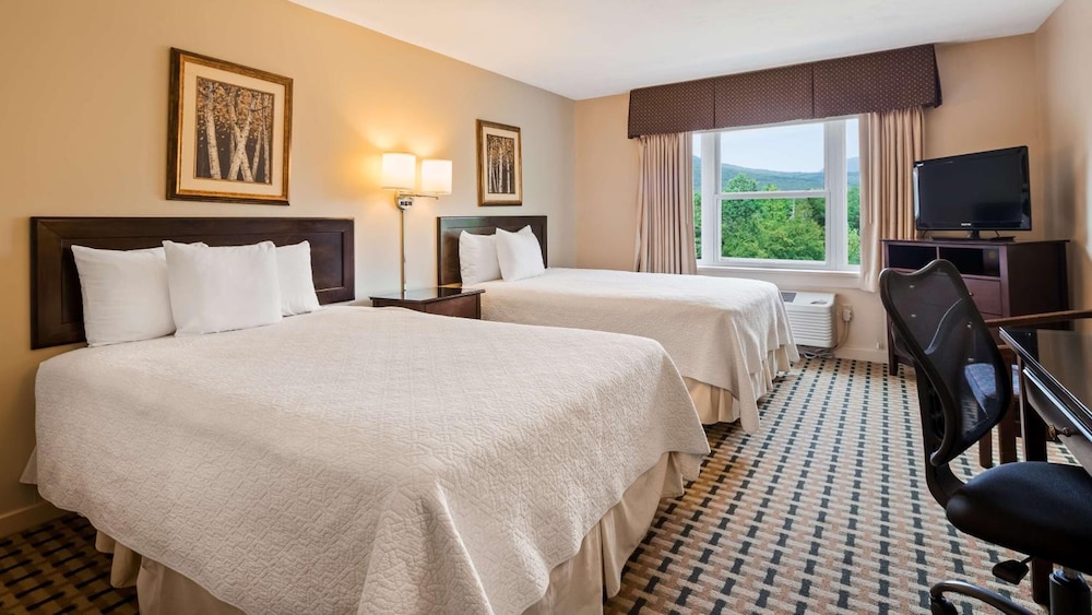 Best Western Silver Fox Inn 10/40