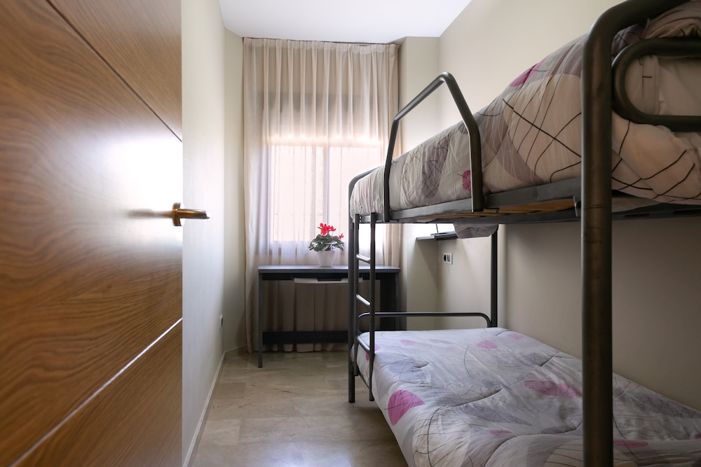 APARTAMENTOS TURISTICOS LA CASTILLEJA 9/30