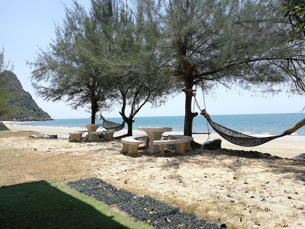 Aow Noi Sea View Resort 35/50