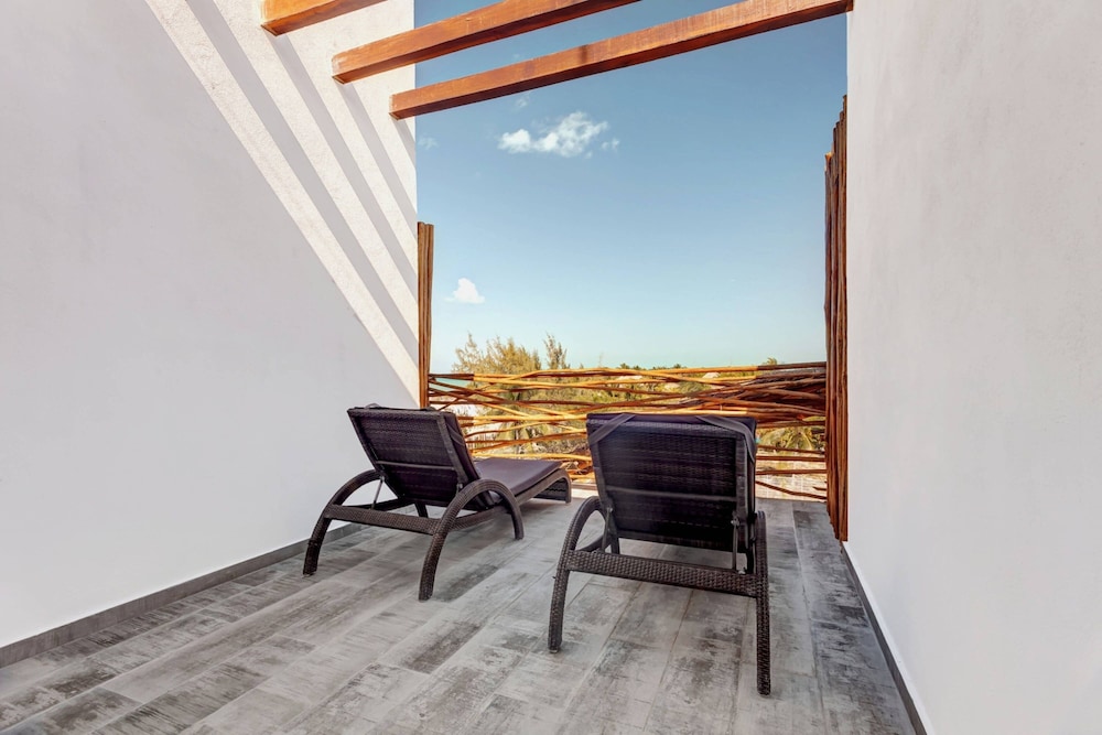 Mystique Holbox by Royalton, A Tribute Portfolio Resort 14/69