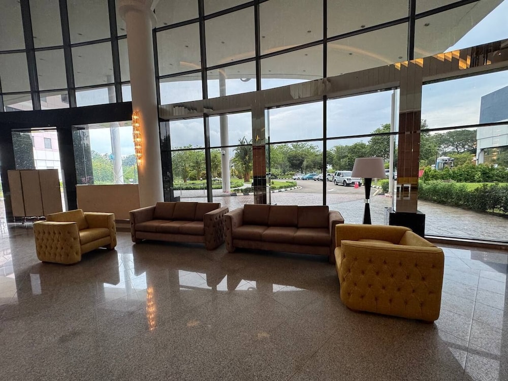 Royal Park Hotel @ UNITEN 28/50