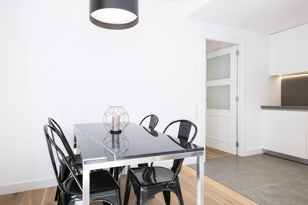 Murmuri Residence Mercader 8/70