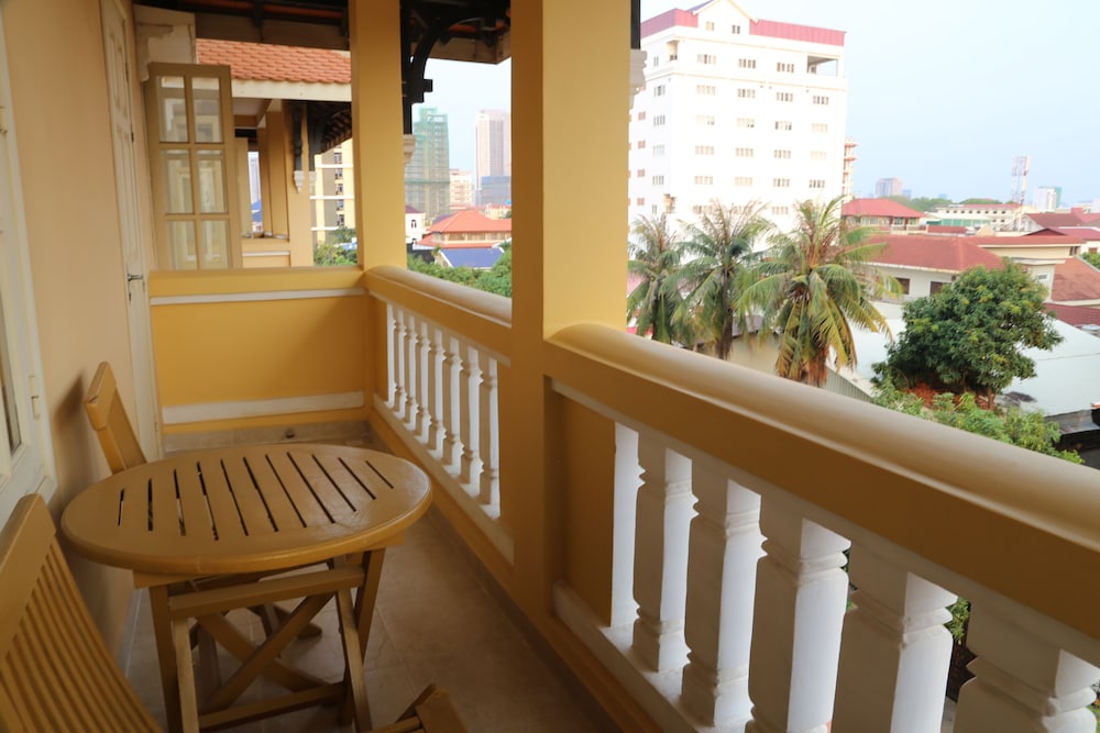 Grand Residence 48/55