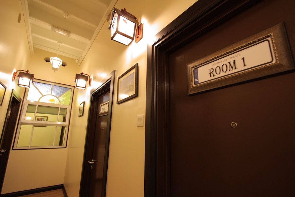 Shamrock Guest House Ii 2/31