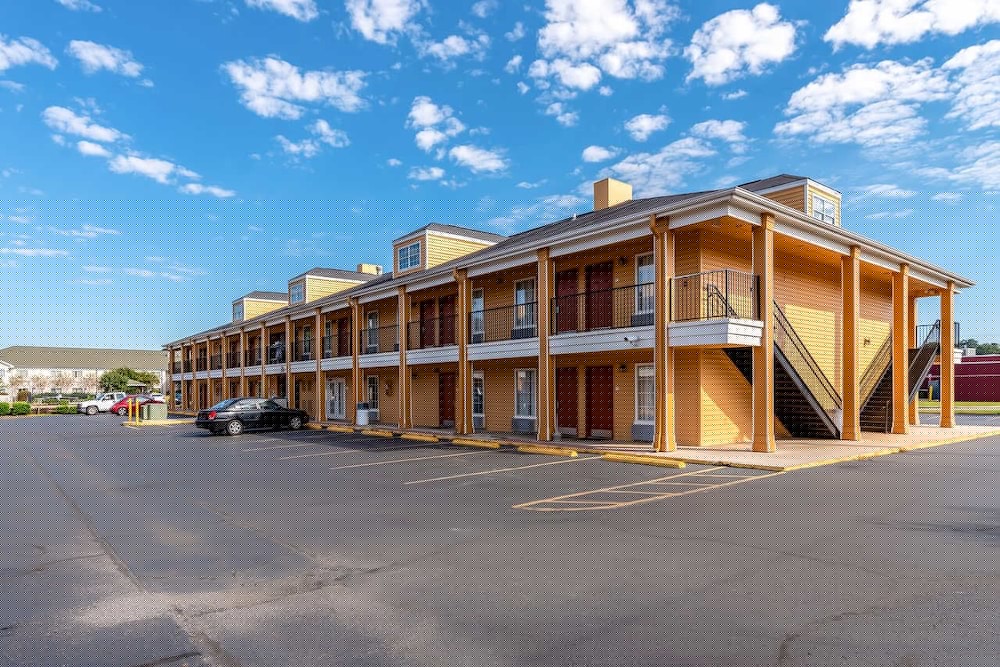 Quality Inn Decatur River City 5/39