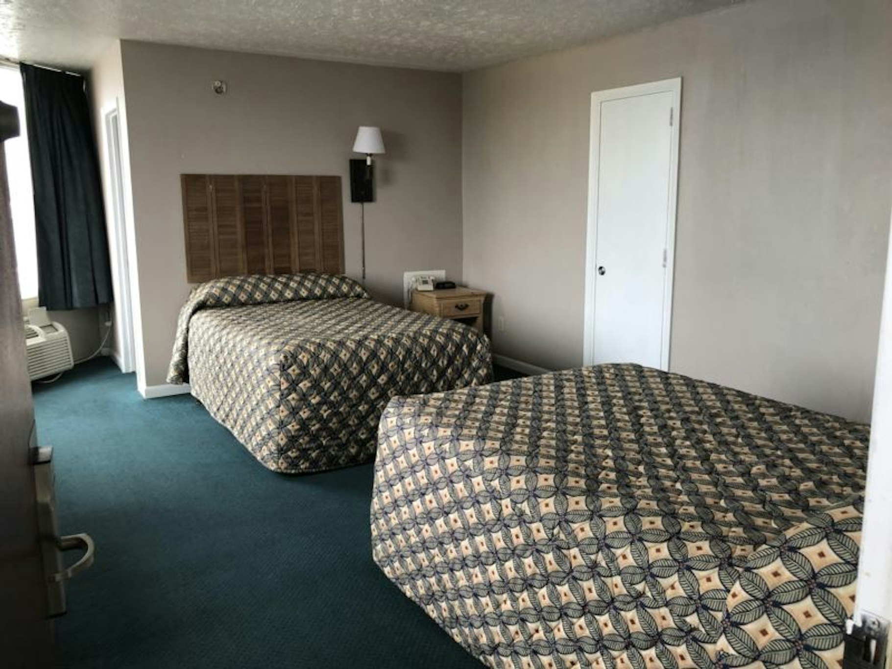Gazebo Inn Oceanfront 8/11
