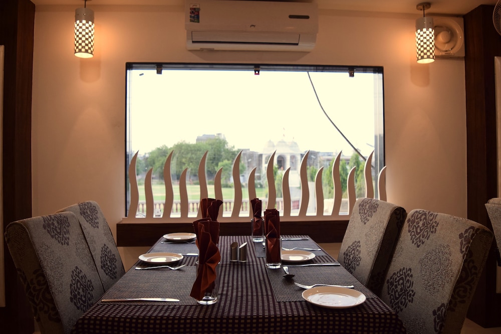 Ashoka Residency Hotel 43/50
