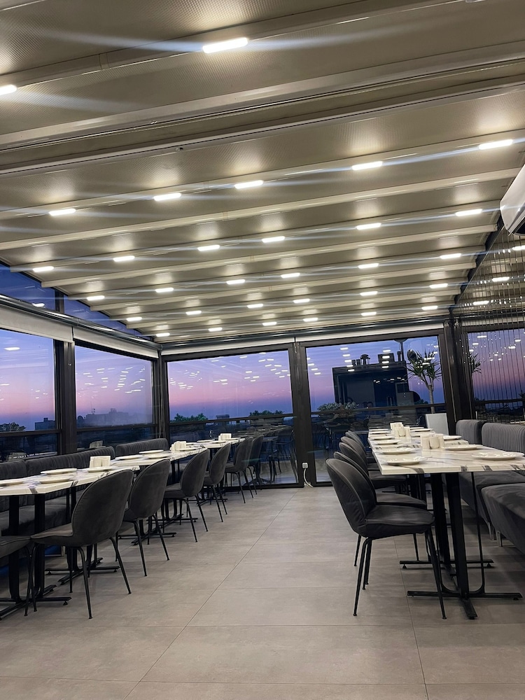 Misafir Suites 8 Istanbul. 57/70