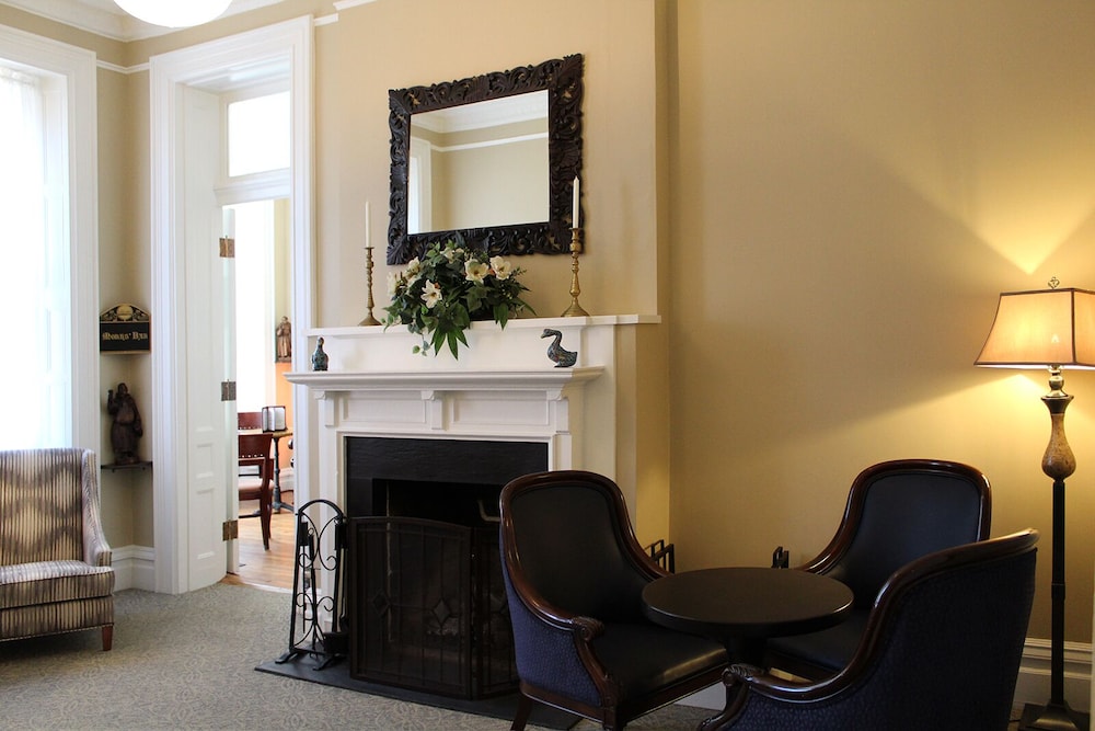 The Priory Hotel 12/31