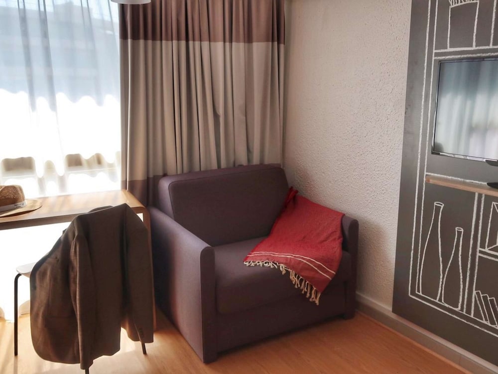 ibis Cannes Plage La Bocca 44/63