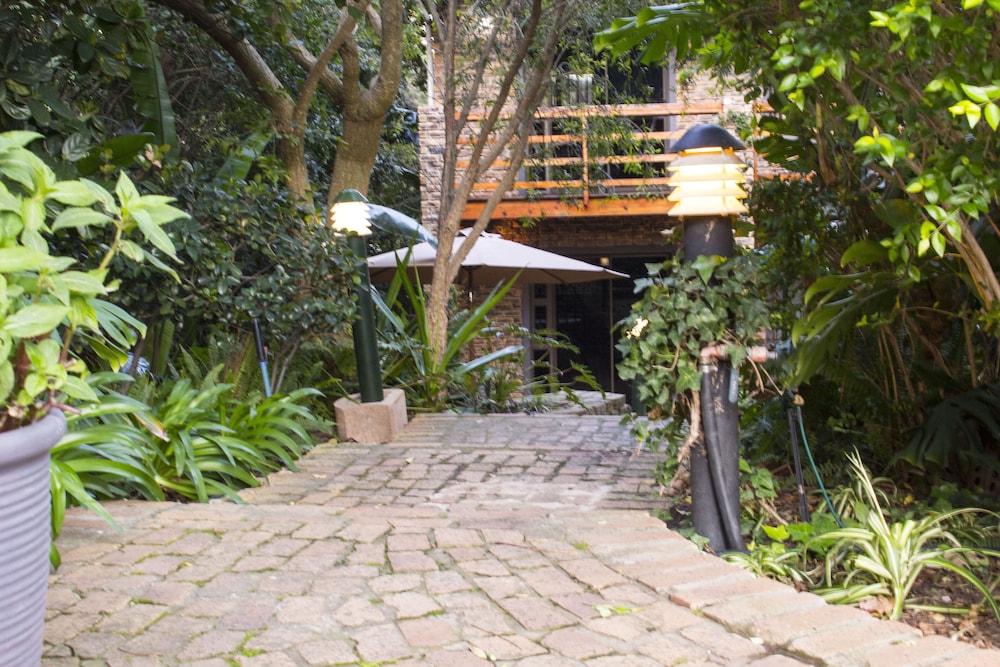 Highlands Lodge Guest House 21/27