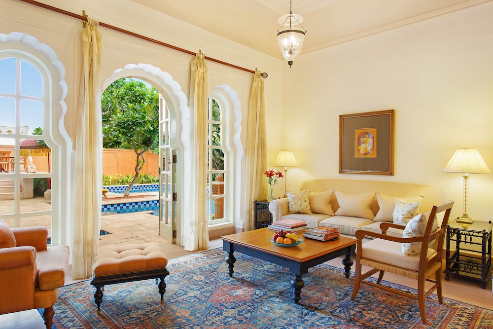 The Oberoi Rajvilas 24/41