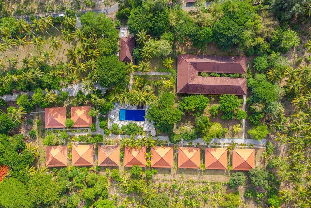 Ring Sameton Resort Hotel 38/45