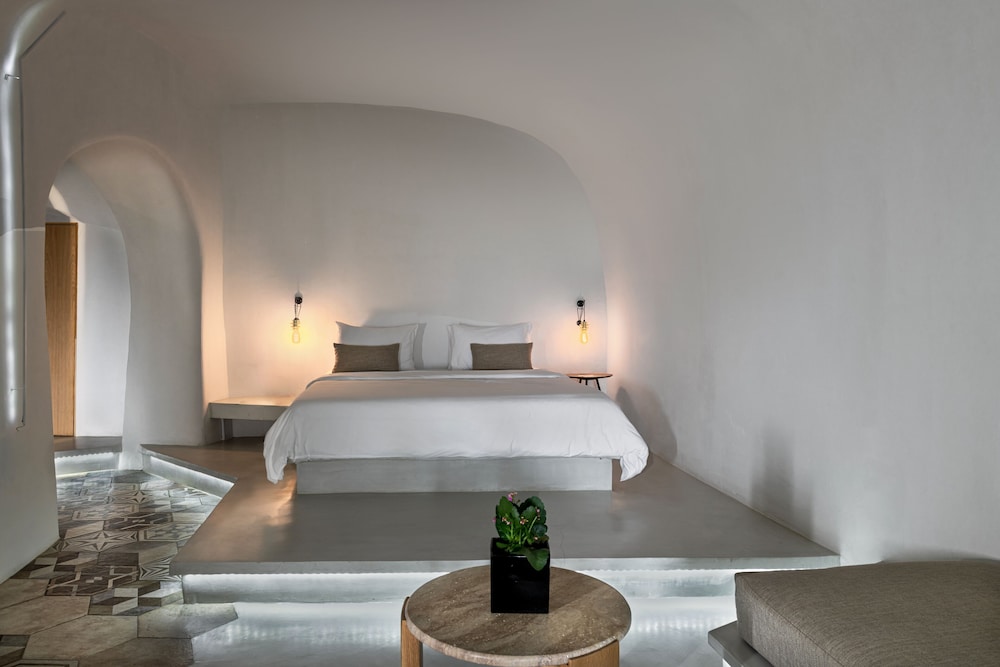 Andronis Luxury Suites 48/78