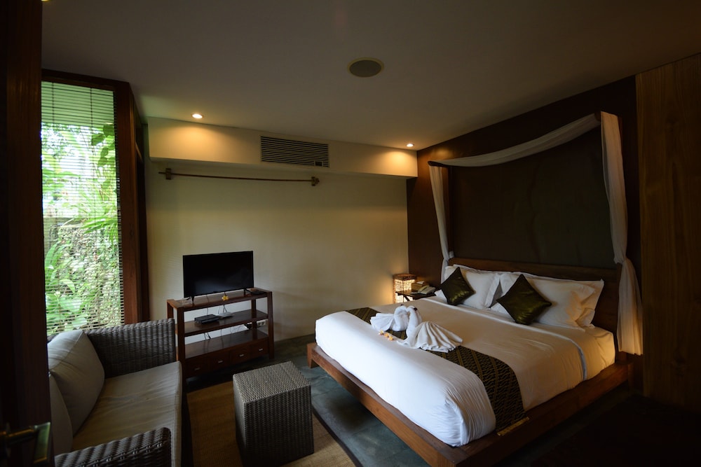 Swarapadi Villa 25/56
