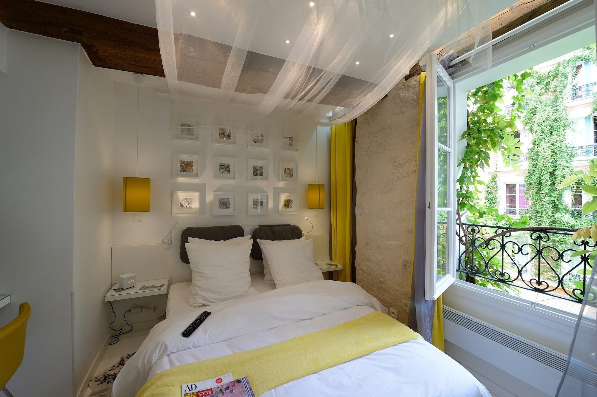 1 Bedroom, White Moon, Apartment