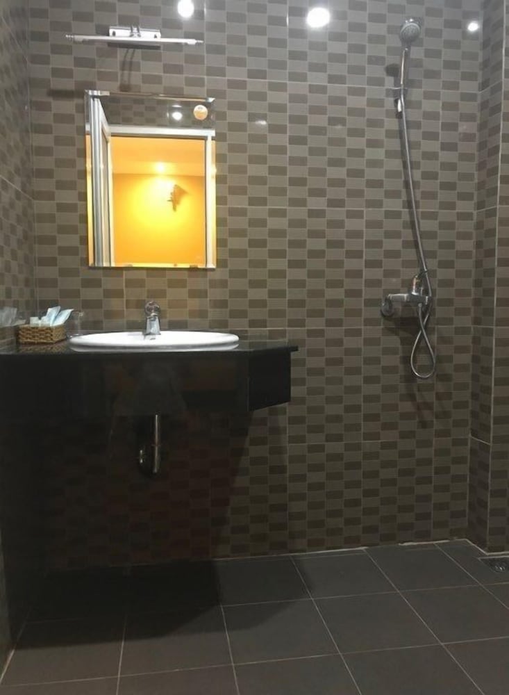 Lucky Phu Quoc Hotel 8/53