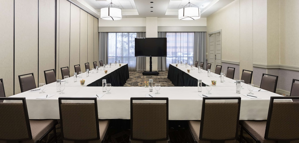 Embassy Suites by Hilton Denver Tech Center 59/64