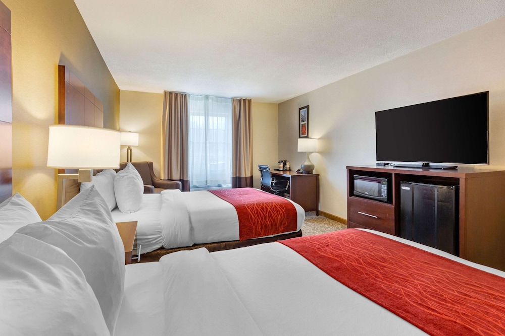 Comfort Inn Auburn-Worcester 12/46