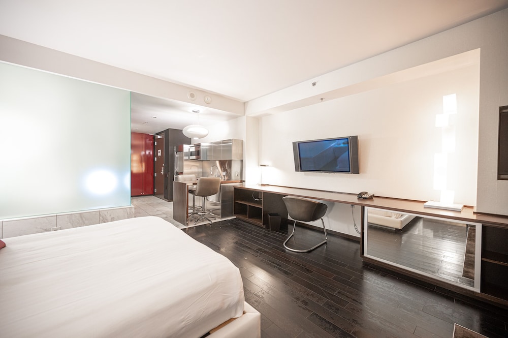StripViewSuites at Palms Place 43/79