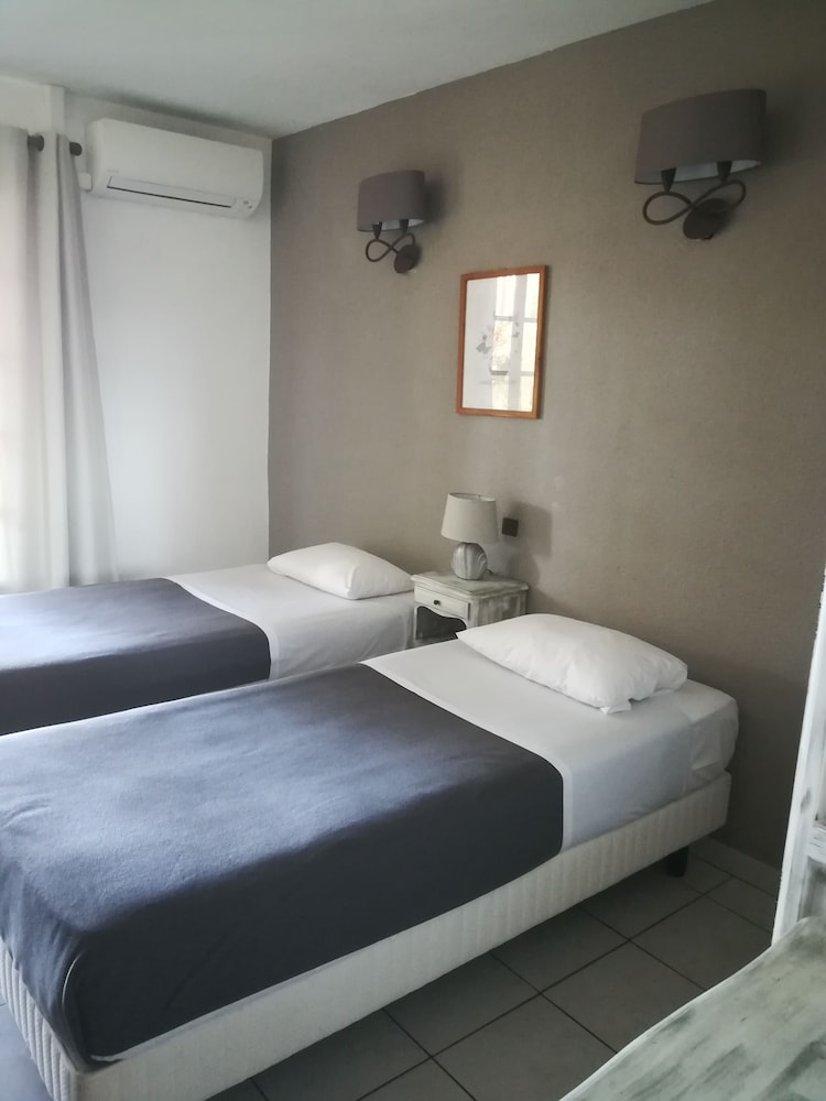 Auberge Ferayola 10/49