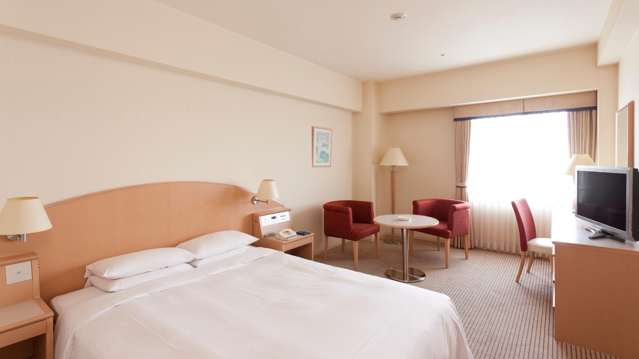 Moderate, Double Bed, Main Building, Smoking