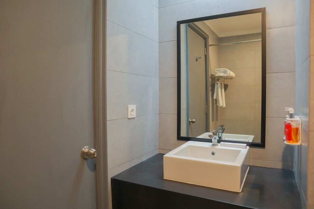 OYO Townhouse 2 Hotel Gunung Sahari 66/67