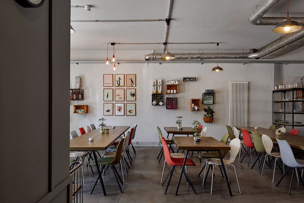 Kroger By Underdog Hotels 43/52
