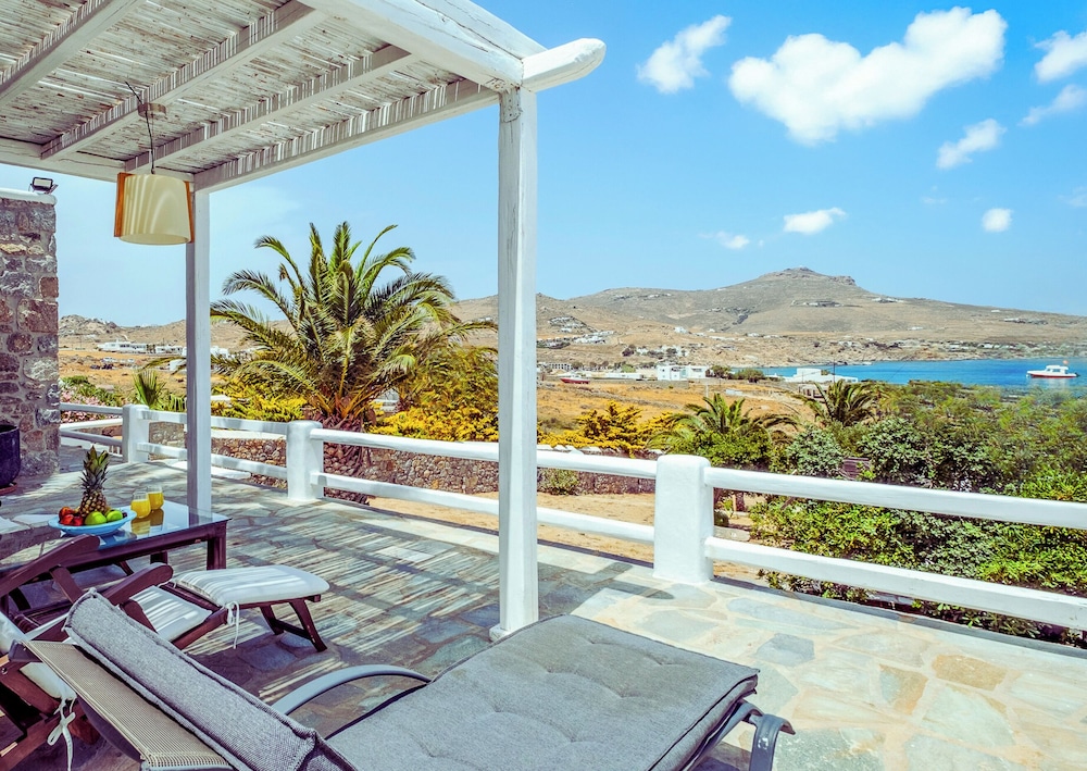Manu Mykonos Luxury Villa 15/46