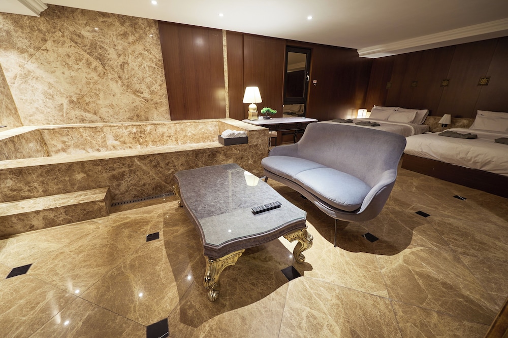 Hotel Cullinan Wangsimni 27/50