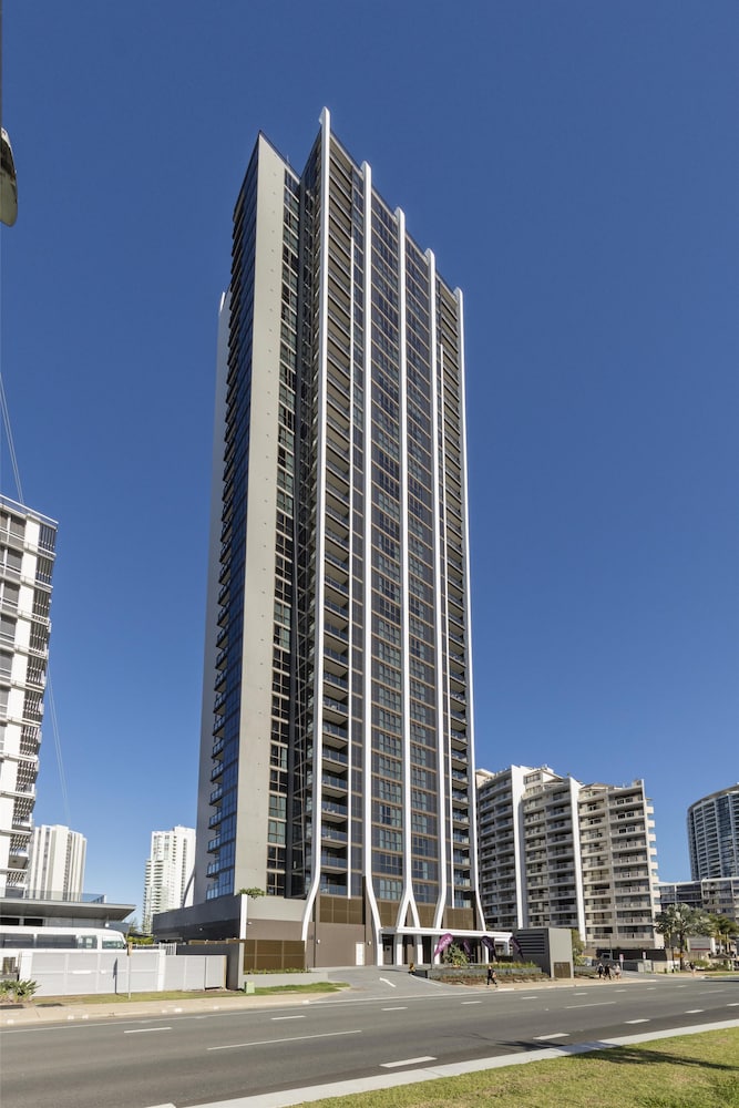 Avani Broadbeach Residences 2/74