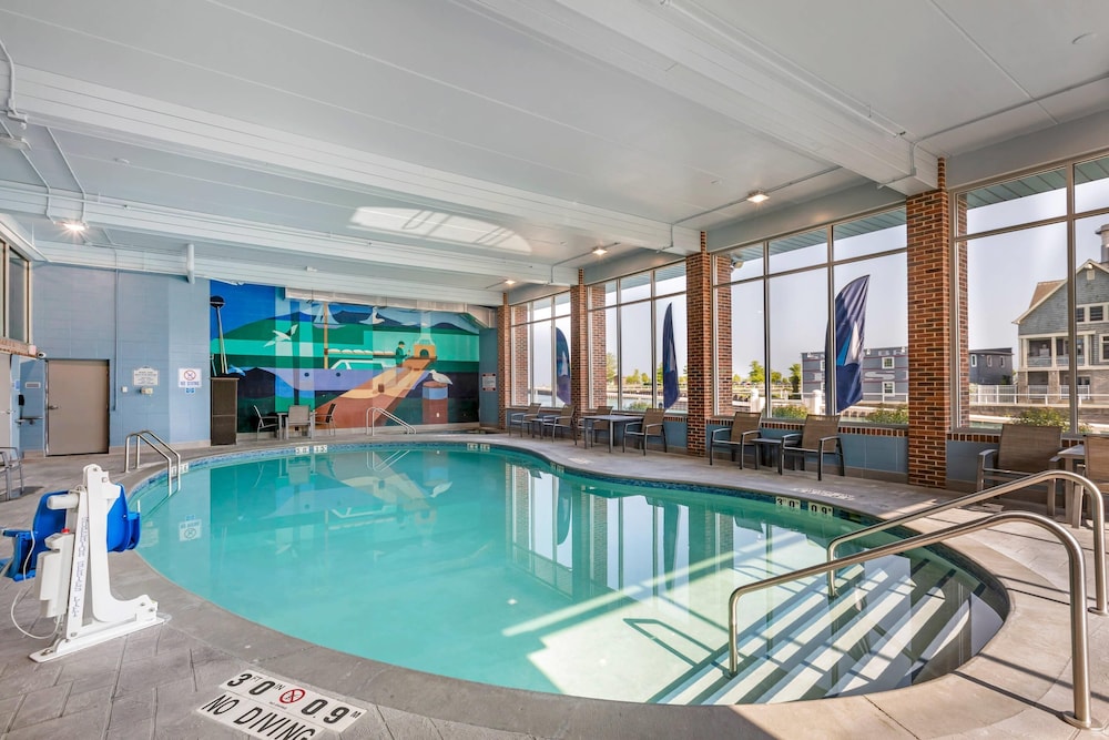 swimming pool spa