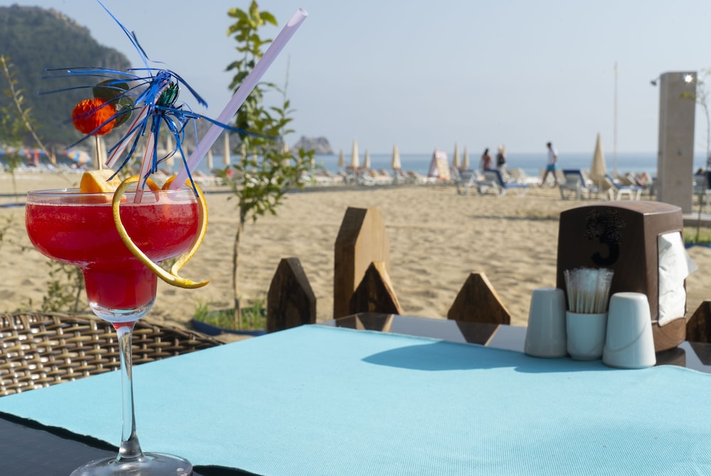 Azak Beach Hotel 35/50