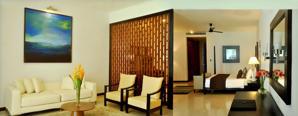 The Blue Water Hotel and Spa 27/50
