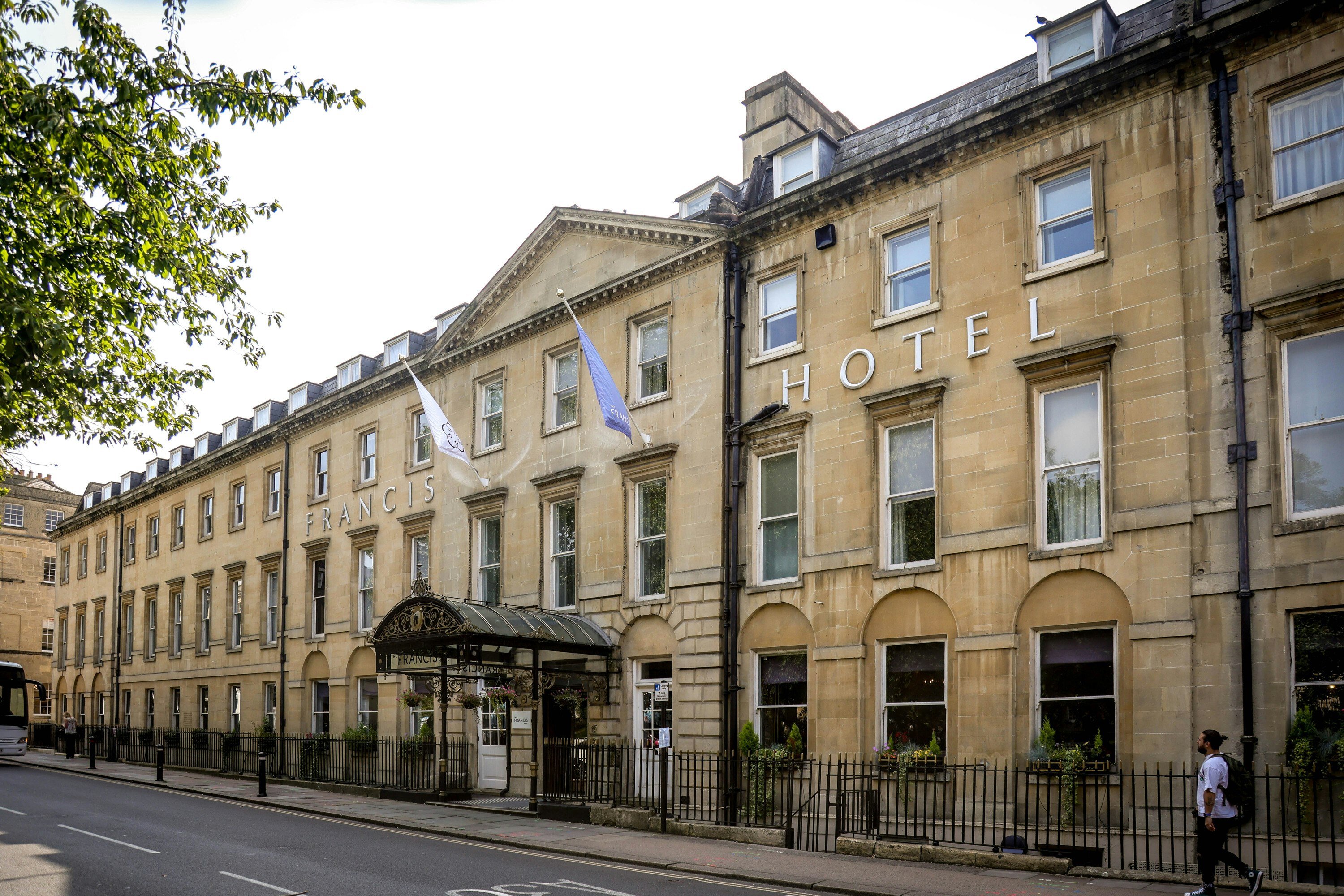 The Francis Hotel 78/81