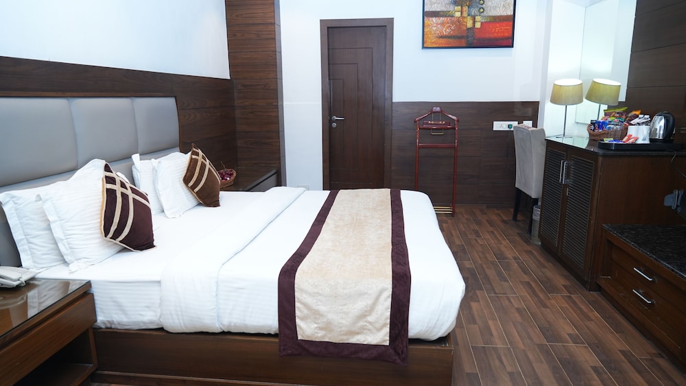 Hotel Sawera Grand 25/46