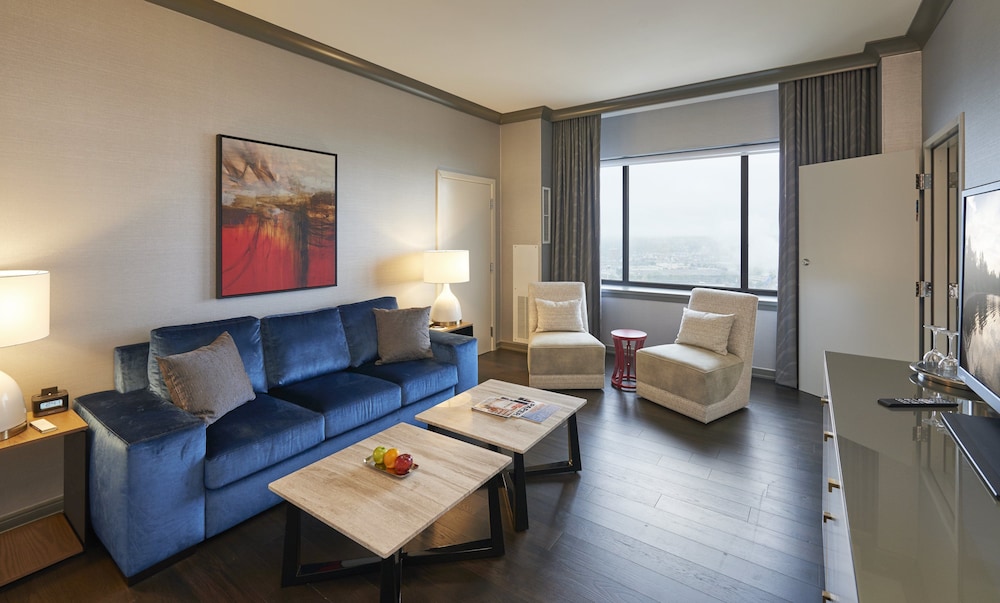The Lofton Hotel Minneapolis, Tapestry Collection by Hilton 42/80