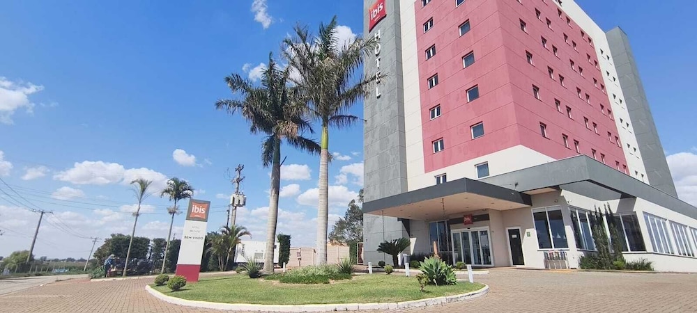 Ibis Tatui 6/48