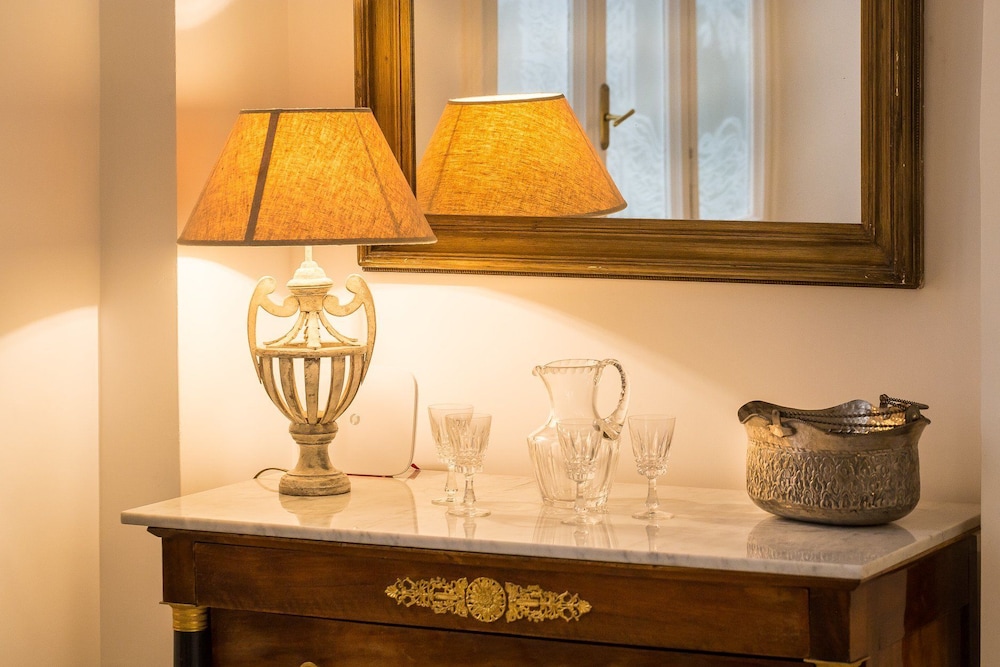 Prestigious Apartment Via Barberini 20/50