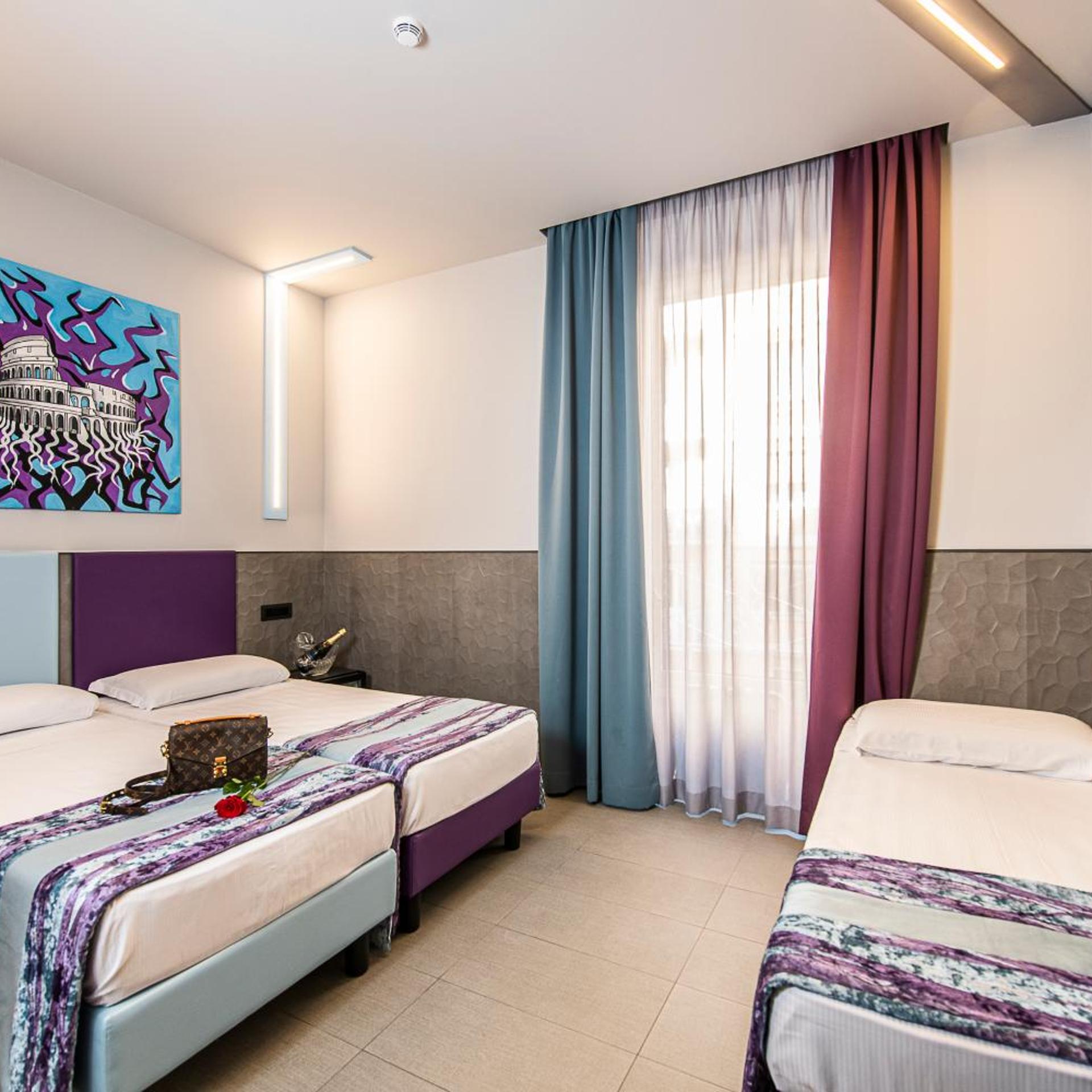 Connecting, Double Bed