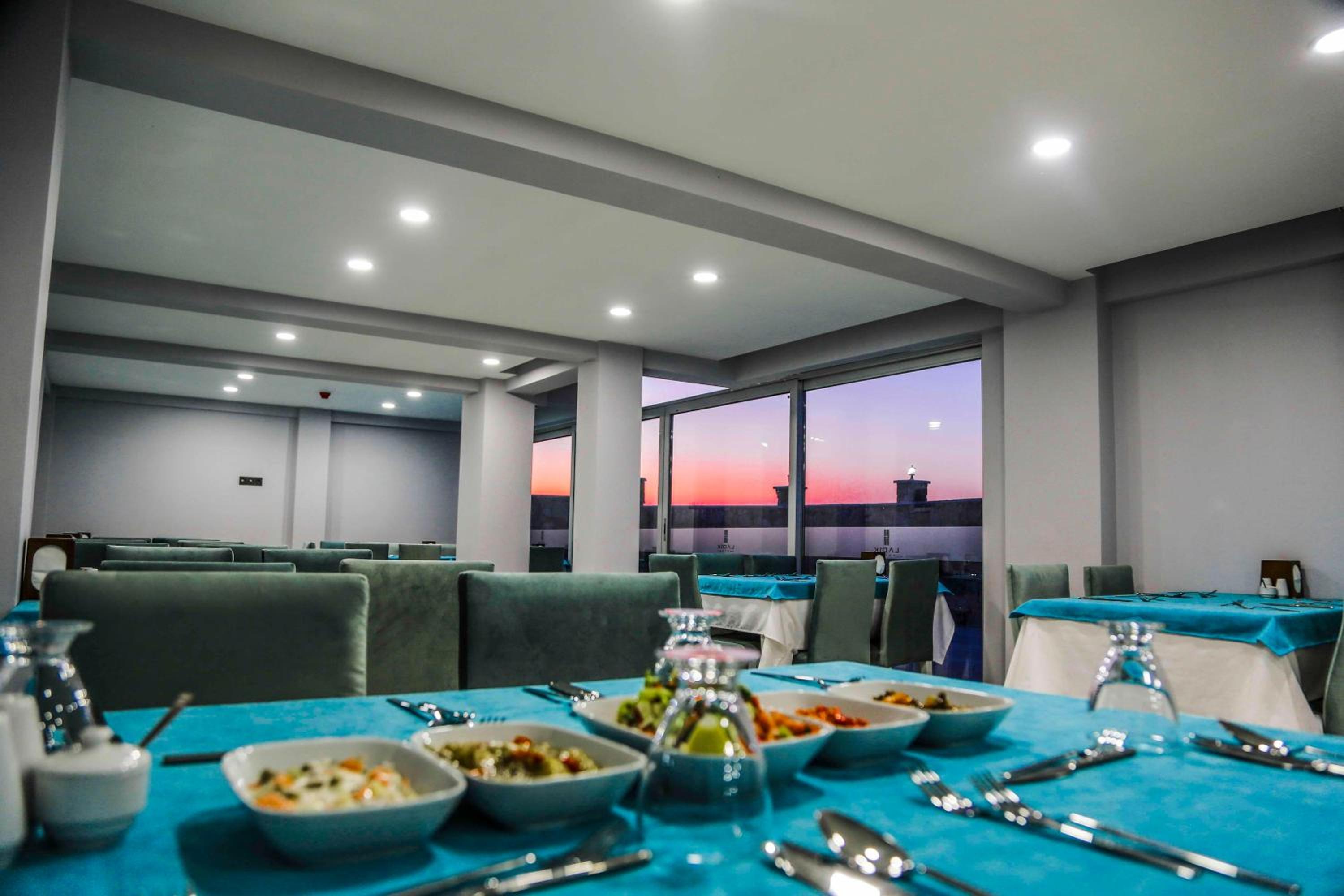 Ladik Hotel 37/50