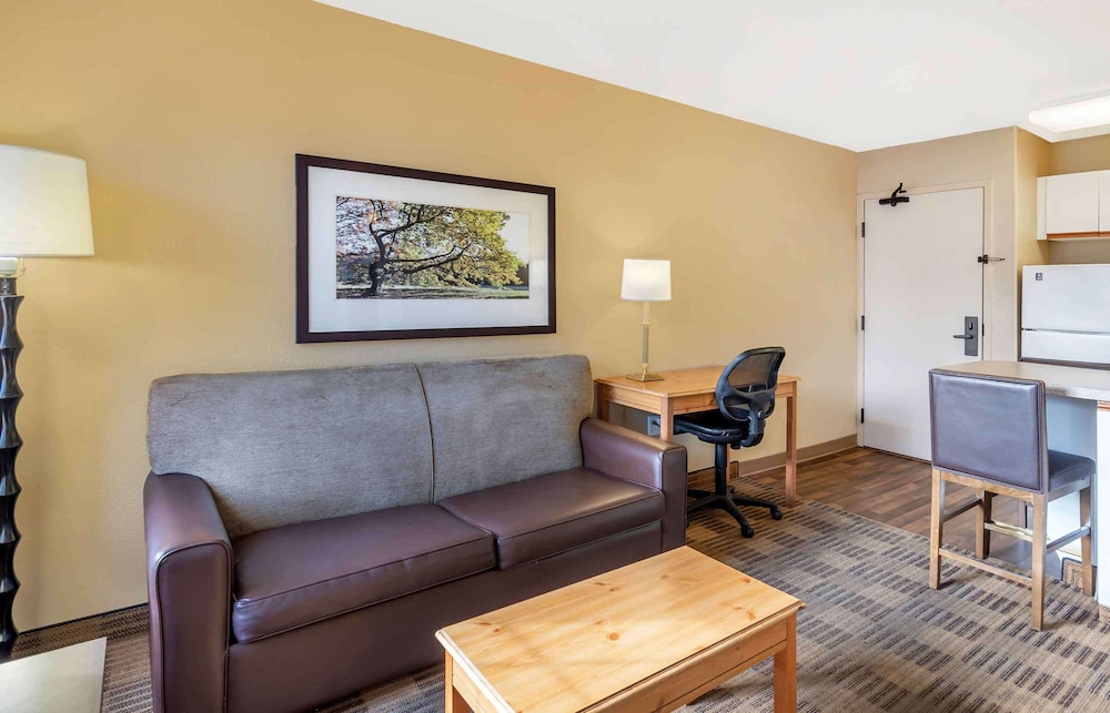 Extended Stay America - Chicago - Westmont - Oak Brook 20/44