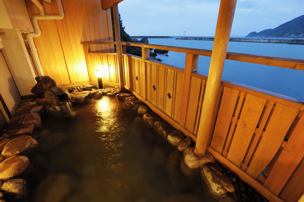OKUKINOSAKI SEASIDE HOTEL 4/23