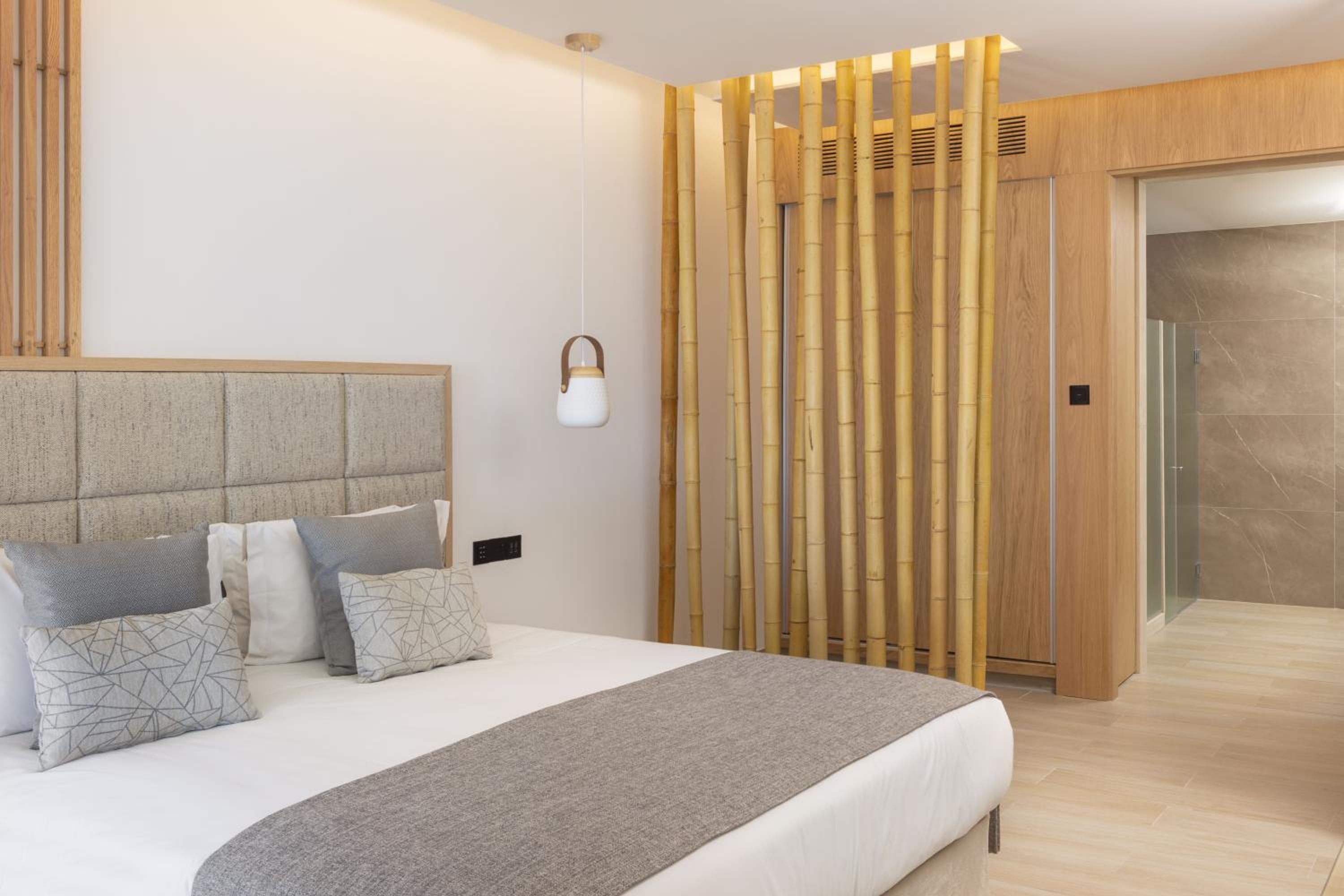 Suite, King Bed, Sea View, Outdoor Jetted Tub, Terrace