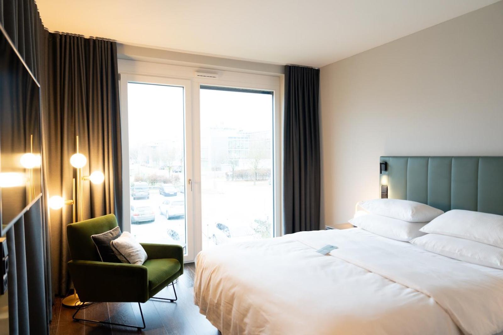 Cozy, Green, Economy, Double Bed