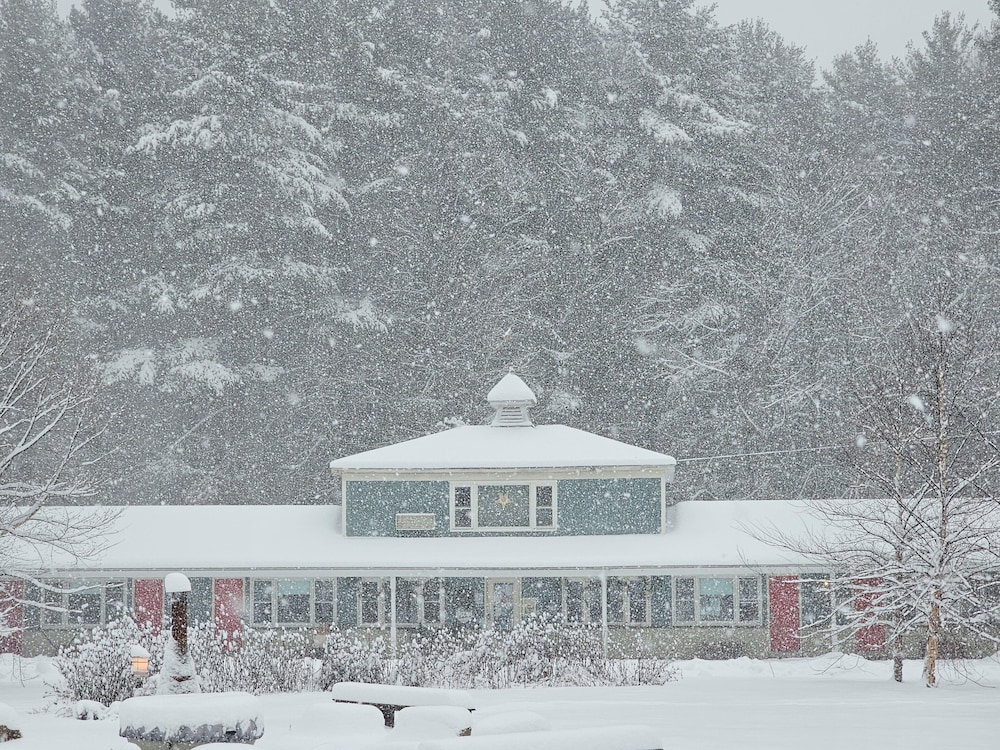 The Briarcliff Motel 3/58
