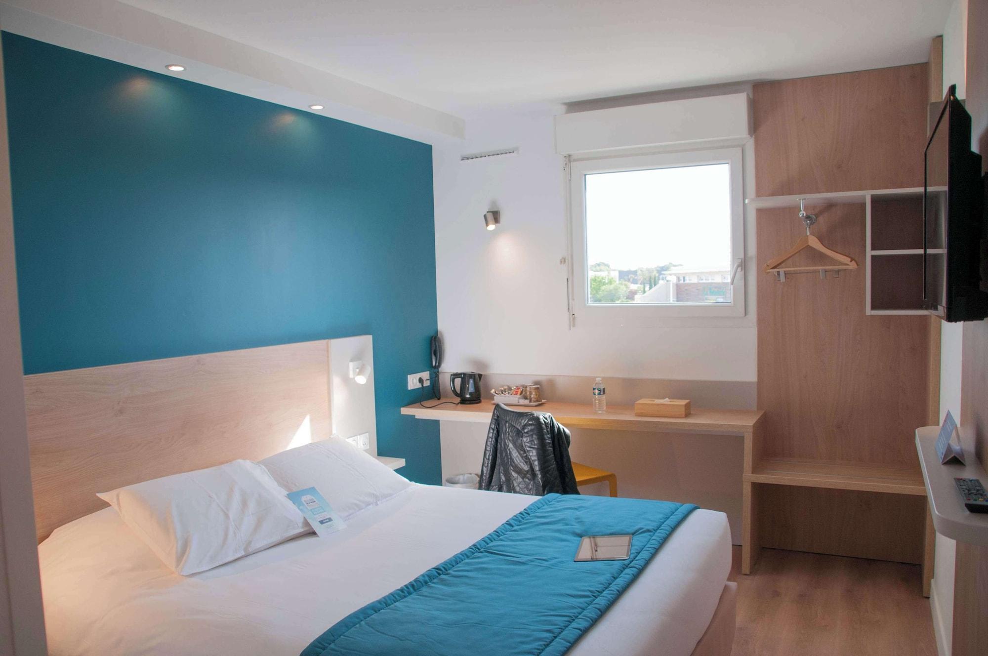 Standard, Multiple Beds