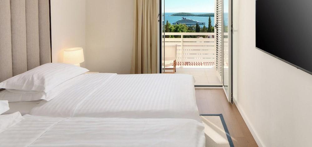 2 Bedrooms, Suite, Sea View, 2 Bathrooms