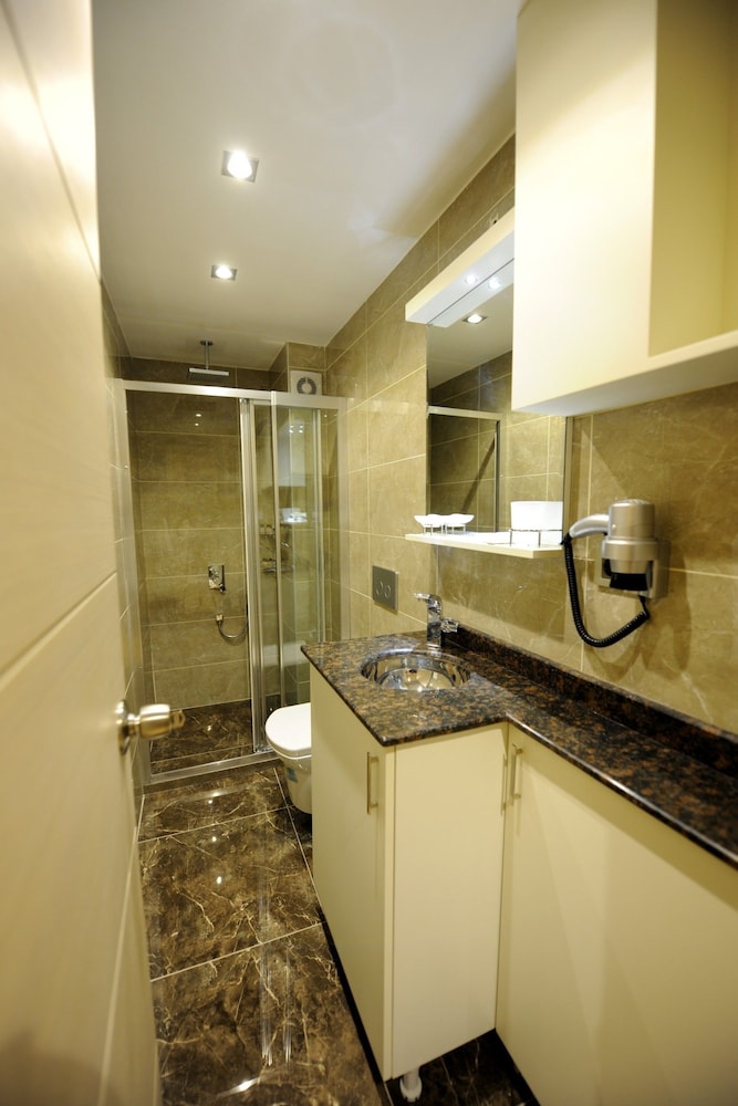 Rooms Inn Taxim 35/70